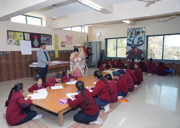 ARTS & CRAFTS............ 8