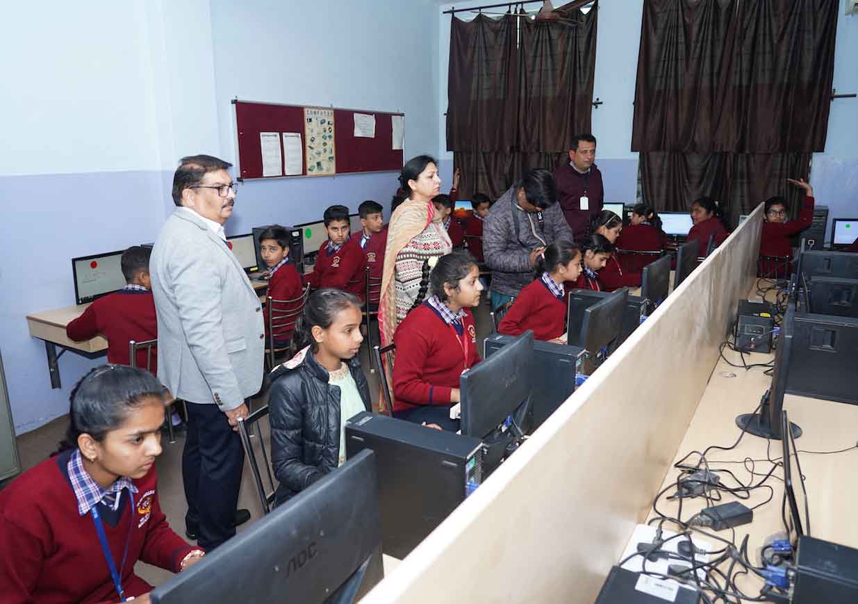 COMPUTER EDUCATION............ 4