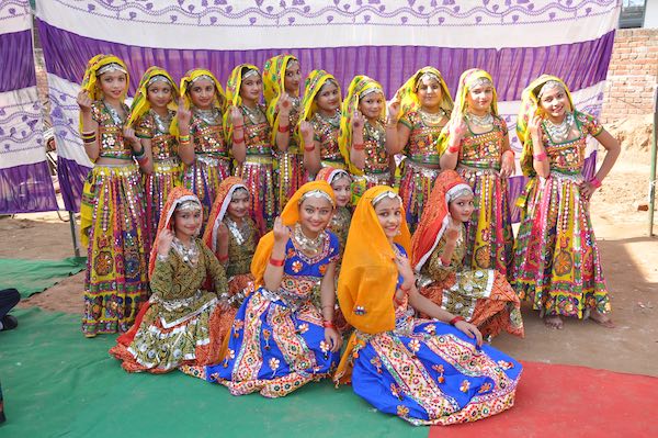 DANCE COACHING............ 7