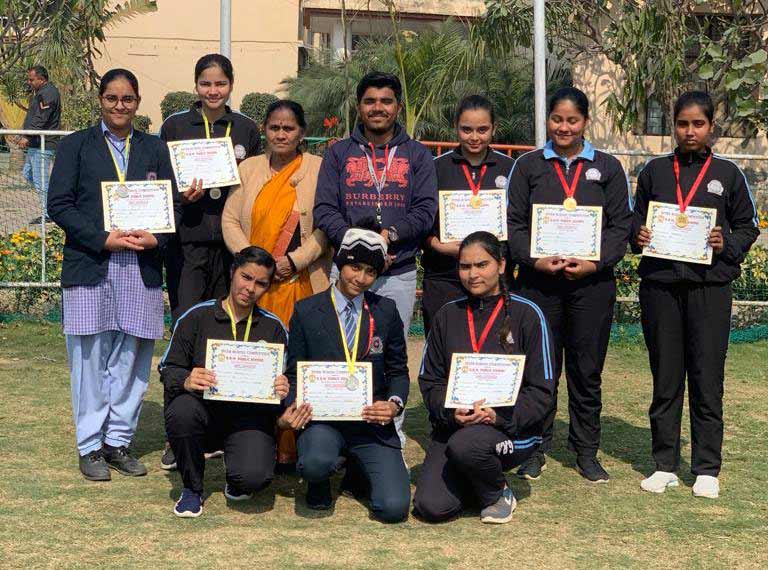 prize distribution ceremony of sports day.